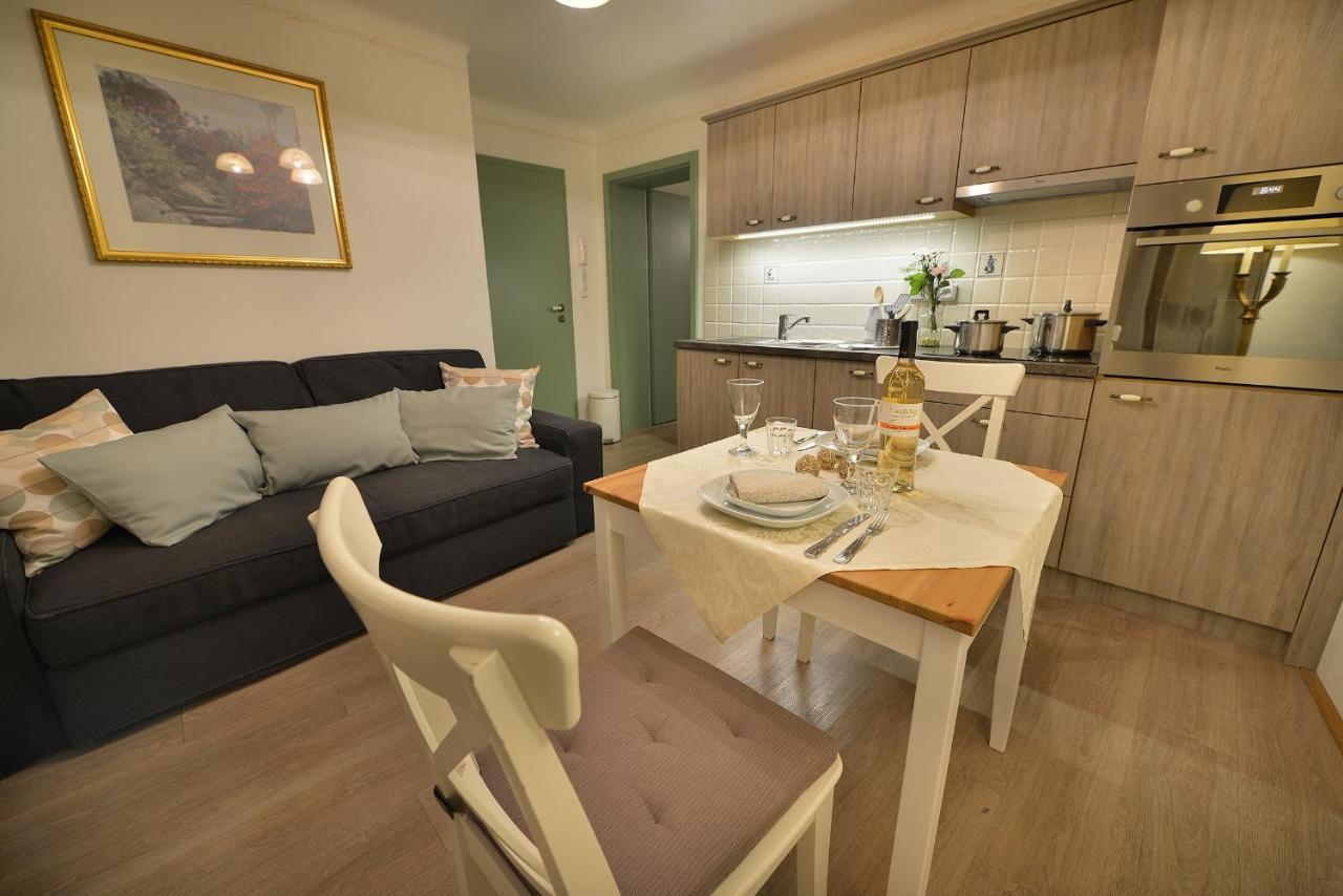 Nobles Apartment *
